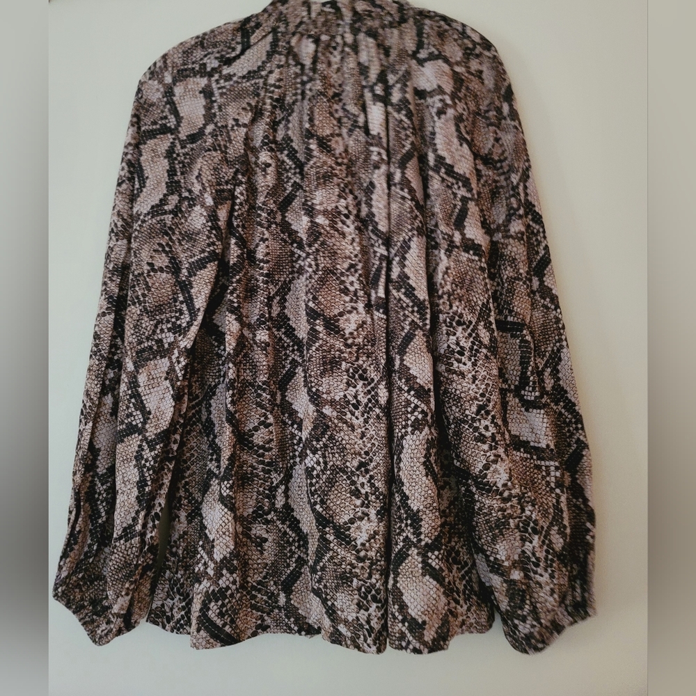 Figue Blouse Lilah Beige Snakeskin Print Womens Medium Long Puff Sleeves Tassel - Picture 10 of 14